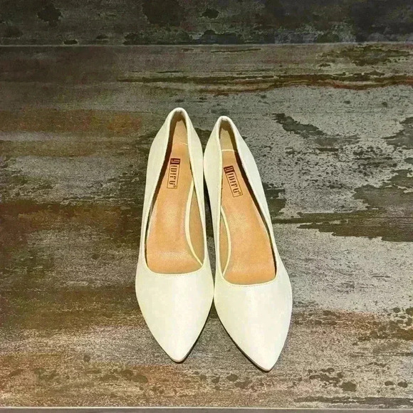 IDIFU Pump Heels White Women’s 9.5 US New - Picture 3 of 3